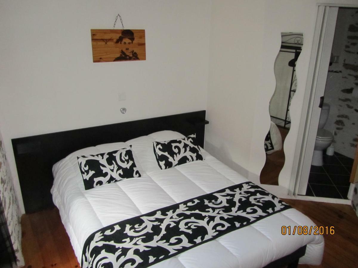 Chambres D'Hotes Auberg'Inn Ambialet ภายนอก รูปภาพ